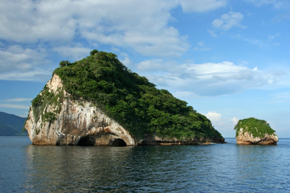 Los Arcos Destino Renta de Yates en Puerto Vallarta