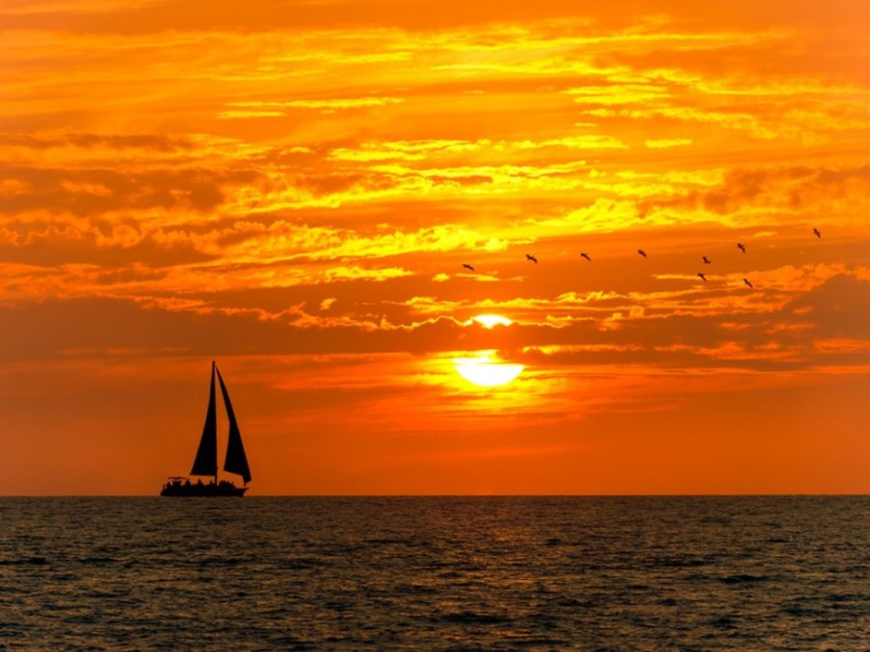 Sunset Destinos Renta de Yates en Puerto Vallarta