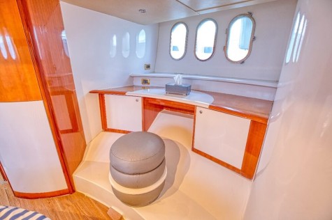 Azimut 55 (2003) Bip Charters Yacht Charter Puerto Vallarta