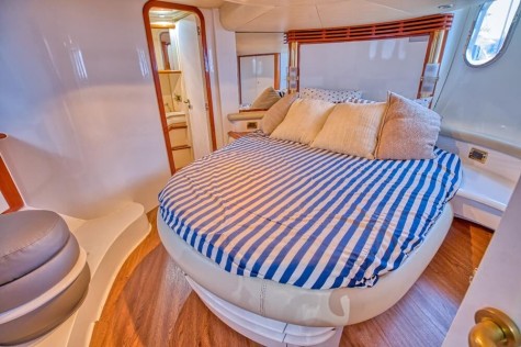 Azimut 55 (2003) Bip Charters Yacht Charter Puerto Vallarta