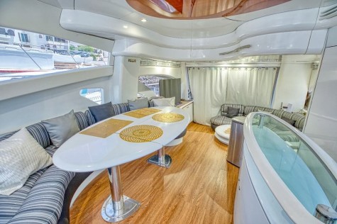 Azimut 55 (2003) Bip Charters Yacht Charter Puerto Vallarta