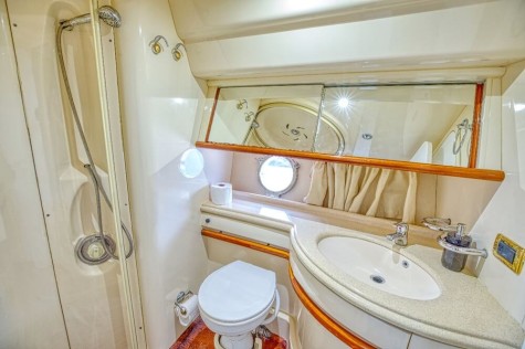 Azimut 55 (2003) Bip Charters Yacht Charter Puerto Vallarta