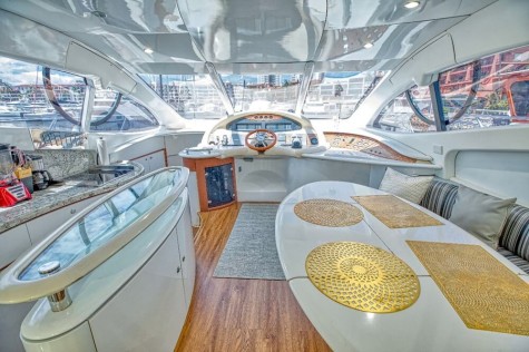 Azimut 55 (2003) Bip Charters Yacht Charter Puerto Vallarta