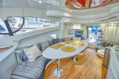 Azimut 55 (2003) Bip Charters Yacht Charter Puerto Vallarta