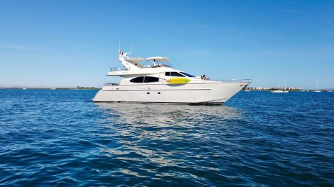 Azimut 70 (2000) Bip Charters Yacht Charter Puerto Vallarta