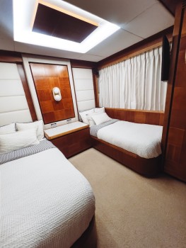 Azimut 85 Fly ILG (2006) Bip Charters Renta de Yates en Puerto Vallarta