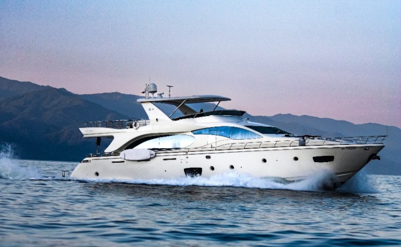 Azimut 85 Fly 2006) Bip Charters Yacht Charter Puerto Vallarta