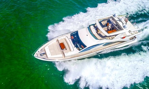 Azimut 85 Fly Bip Charters Renta de Yates en Puerto Vallarta