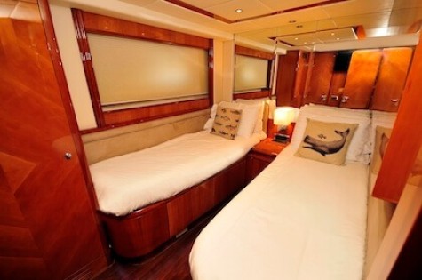 Azimut 85 Bip Charters Renta de Yates en Puerto Vallarta