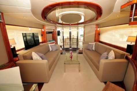 Azimut 85 Bip Charters Renta de Yates en Puerto Vallarta