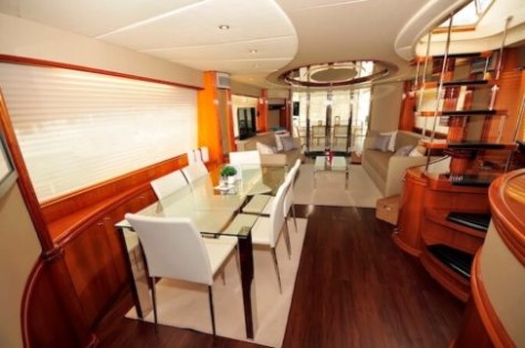 Azimut 85 Bip Charters Renta de Yates en Puerto Vallarta