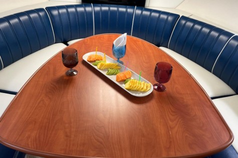 Bayliner 38 Bip Charters Renta de Yates en Puerto Vallarta