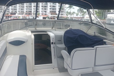 Bayliner 38 Bip Charters Renta de Yates en Puerto Vallarta