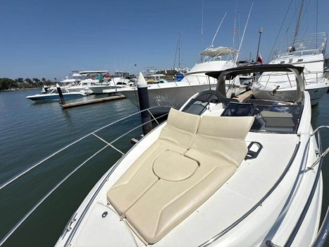 Beneteau GT35 (2017) Bip Charters Renta de Yates en Puerto Vallarta