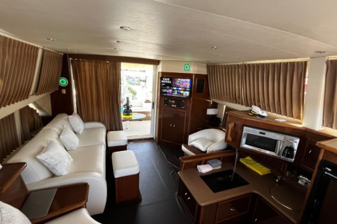 Carver 38 Bip Charters Renta de Yates en Puerto Vallarta