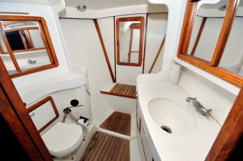 Catalina 42 LX Bip Charters Renta de Yates en Puerto Vallarta