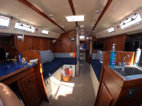 C&C 38 Bip Charters Yacht Charter Puerto Vallarta