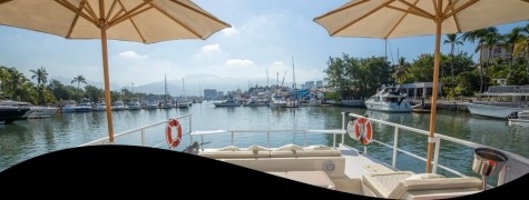 Custom C45 Bip Charters Renta de Yates en Puerto Vallarta