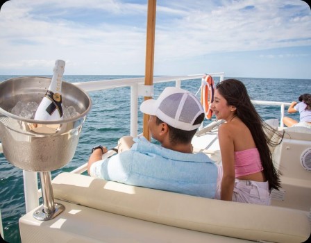 Custom C45 Bip Charters Renta de Yates en Puerto Vallarta