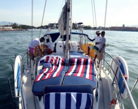Endeavour 40 Bip Charters Yacht Charter Puerto Vallarta