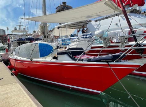 Endeavour 40 Bip Charters Yacht Charter Puerto Vallarta