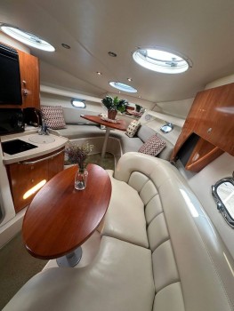 Four Winns Vista 288 (2004) Bip Charters Yacht Charter Puerto Vallarta