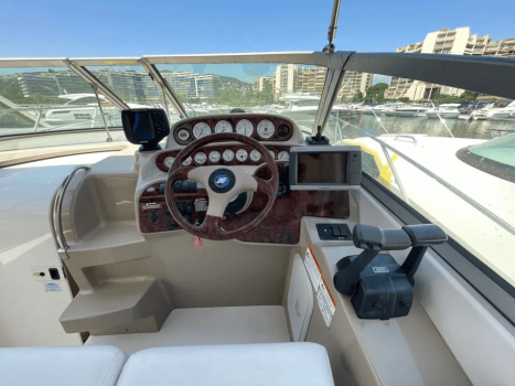 Four Winns Vista 288 (2004) Bip Charters Yacht Charter Puerto Vallarta