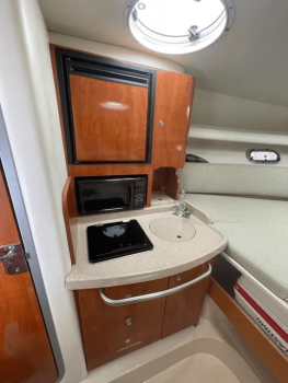 Four Winns Vista 288 (2004) Bip Charters Yacht Charter Puerto Vallarta