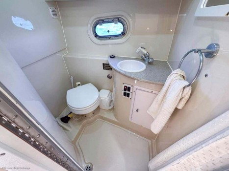 Four Winns Vista 288 (2004) Bip Charters Yacht Charter Puerto Vallarta