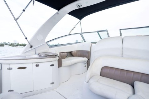 Four Winns Vista 288 (2004) Bip Charters Yacht Charter Puerto Vallarta