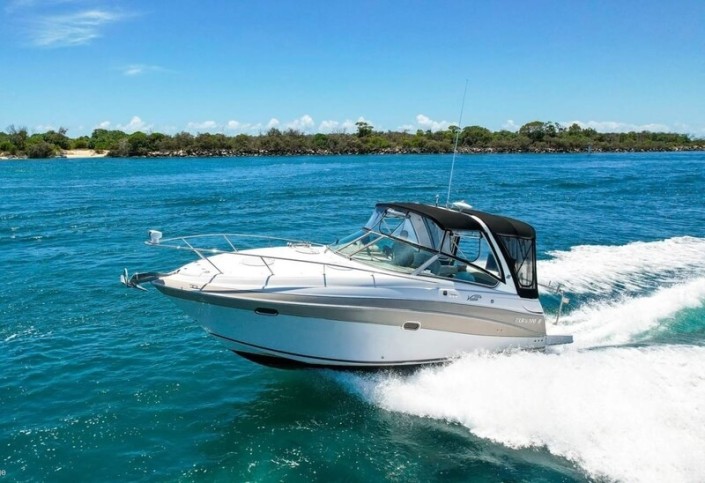 Four Winns Vista 288 (2004) Bip Charters Yacht Charter Puerto Vallarta
