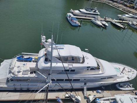 Hatteras 122 Bip Charters Yacht Charter Puerto Vallarta