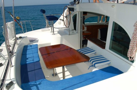 Lagoon 38 (2003) Bip Charters Renta de Yates en Puerto Vallarta