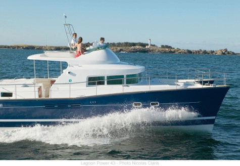 Lagoon 43 (2002) Bip Charters Renta de Yates en Puerto Vallarta