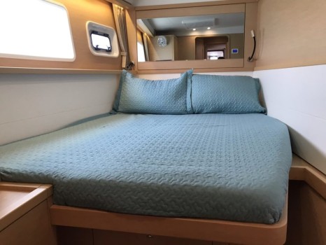 Lagoon 450F Bip Charters Renta de Yates en Puerto Vallarta