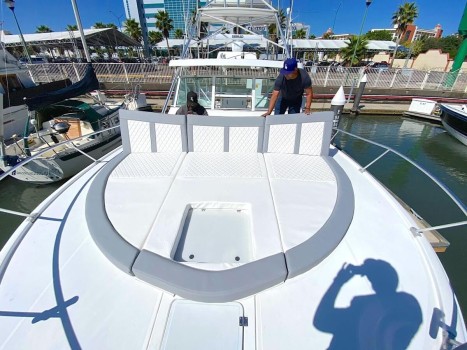 Luhrs 38 Bip Charters Renta de Yates en Puerto Vallarta