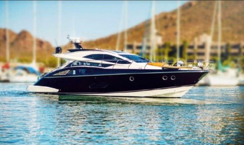 Marquis 50SC (2016) Bip Charters Renta de Yates en Puerto Vallarta
