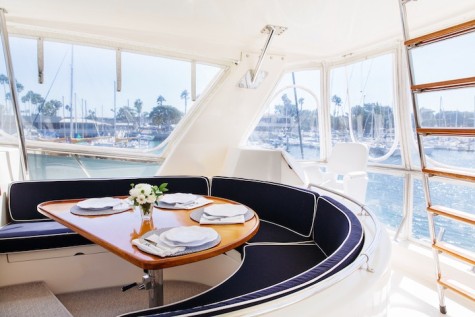 Mikelson 64 Bip Charters Renta de Yates en Puerto Vallarta