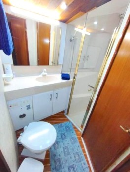 Ocean Yacht 40 Bip Charters Renta de Yates en Puerto Vallarta