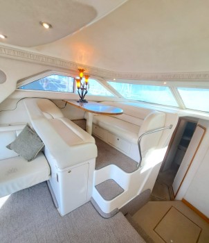 Sedan Bridge  400 (1999) Bip Charters Renta de Yates en Puerto Vallarta