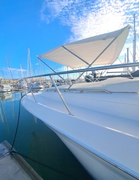 Sedan Bridge  400 (1999) Bip Charters Renta de Yates en Puerto Vallarta