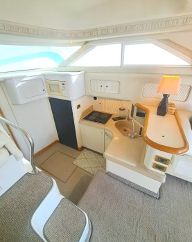 Sedan Bridge  400 (1999) Bip Charters Renta de Yates en Puerto Vallarta