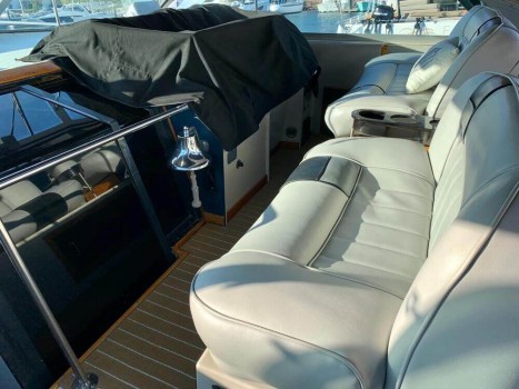 Sea Ray 460 Bip Charters Renta de Yates en Puerto Vallarta