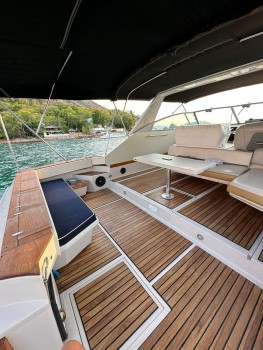Sea Ray 460 Bip Charters Renta de Yates en Puerto Vallarta