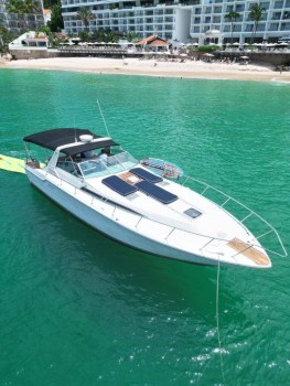 Sea Ray 460 Bip Charters Renta de Yates en Puerto Vallarta