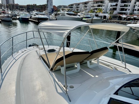 Sea Ray 50 Blue (2021) Bip Charters Renta de Yates en Puerto Vallarta
