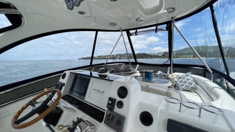 Sea Ray 52 (2017) Bip Charters Renta de Yates en Puerto Vallarta