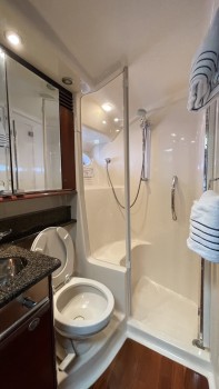 Sea Ray 52 (2017) Bip Charters Renta de Yates en Puerto Vallarta