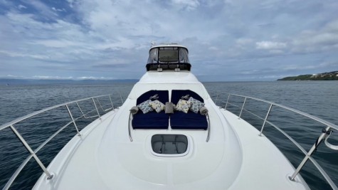 Sea Ray 52 (2017) Bip Charters Renta de Yates en Puerto Vallarta