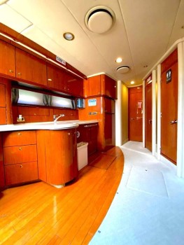 Sundancer 510 (2002) Bip Charters Renta de Yates en Puerto Vallarta